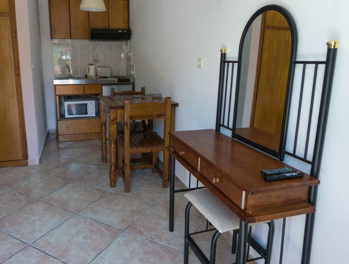 Venus Apartments Sidari  Bagian luar foto